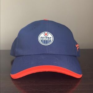 NHL Edmonton Oilers Kids Hat NWOT never worn